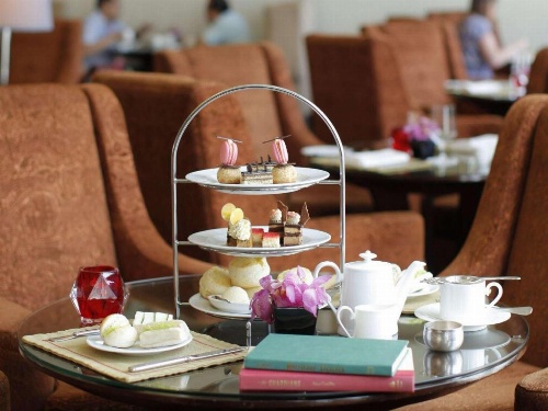 Raffles Makati Hotel image 17